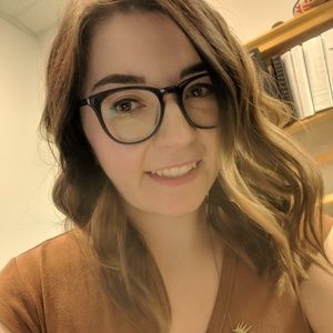 Meet your Posher, Rebeca